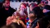Jessica Chastain, Schauspielerin, begrüßt Fans, als sie bei der Berlinale zur Premiere des Films «Dreams» kommt. Der Film läuft im Rahmen Wettbewerb. Die 75. Internationalen Filmfestspiele Berlin finden vom 13. bis 23. Februar 2025 statt.