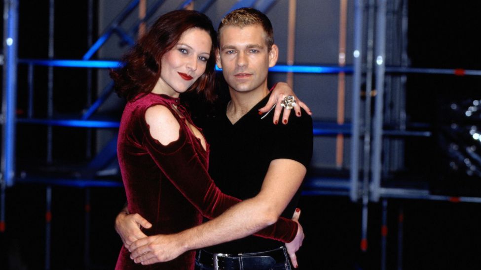 Archivbild: Rosenstolz, deutsches Schlager Duo, 1998. (Quelle: dpa/Artcolor)