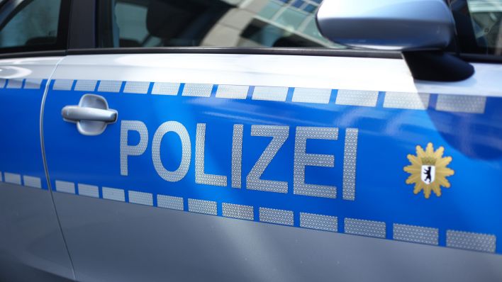 Symbolbild: Ein Fahrzeug der Polizei. (Quelle: dpa/Wolfram Steinberg) Symbolbild: Ein Fahrzeug der Polizei. (Quelle: dpa/Wolfram Steinberg)