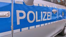 Symbolbild: Polizeiauto mit Schrift in Berlin. (Quelle: dpa/dts)