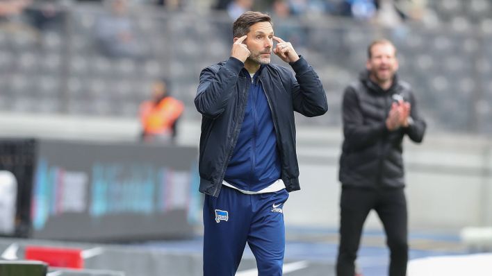 Hertha-Trainer Stefan Leitl verlangt Fokus von seinen Spielern. (Foto: IMAGO / Jan Huebner)