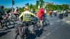 Gesundbrunnen: demonstrierende Radfahrer am Bahnhof Gesundbrunnen machen sich unter Geleit der Polizei auf den Weg in den Grunewald am 01.05.2025.(Quelle:imago images/J.Ritter)