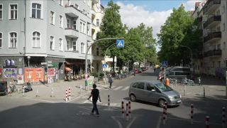 Poller als Mittel der Verkehrsberuhigung im Reuterkiez