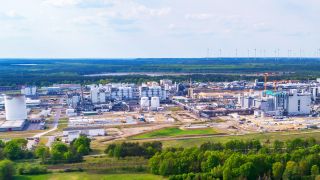 Blick auf das BASF Werk Schwarzheide aus der Vogelperspektive (Foto: dpa/Franke)